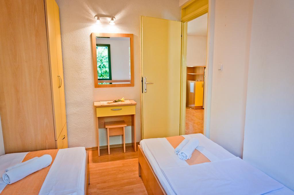 Apartment Bonaca Klek Exteriör bild