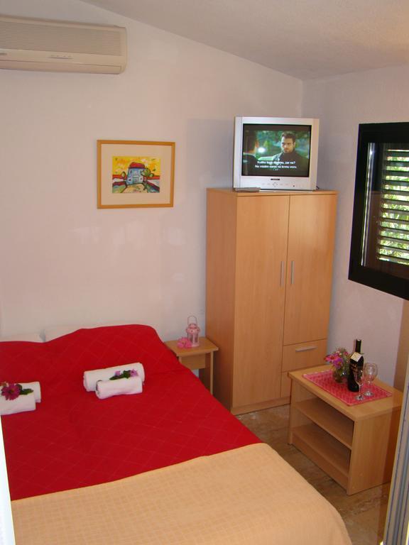 Apartment Bonaca Klek Exteriör bild